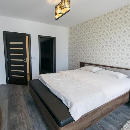 קלוז'-נאפוקה Luxury Hotel Riviera מראה חיצוני תמונה