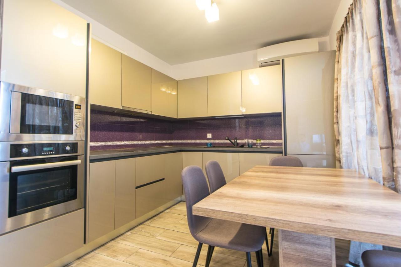 קלוז'-נאפוקה Luxury Hotel Riviera מראה חיצוני תמונה