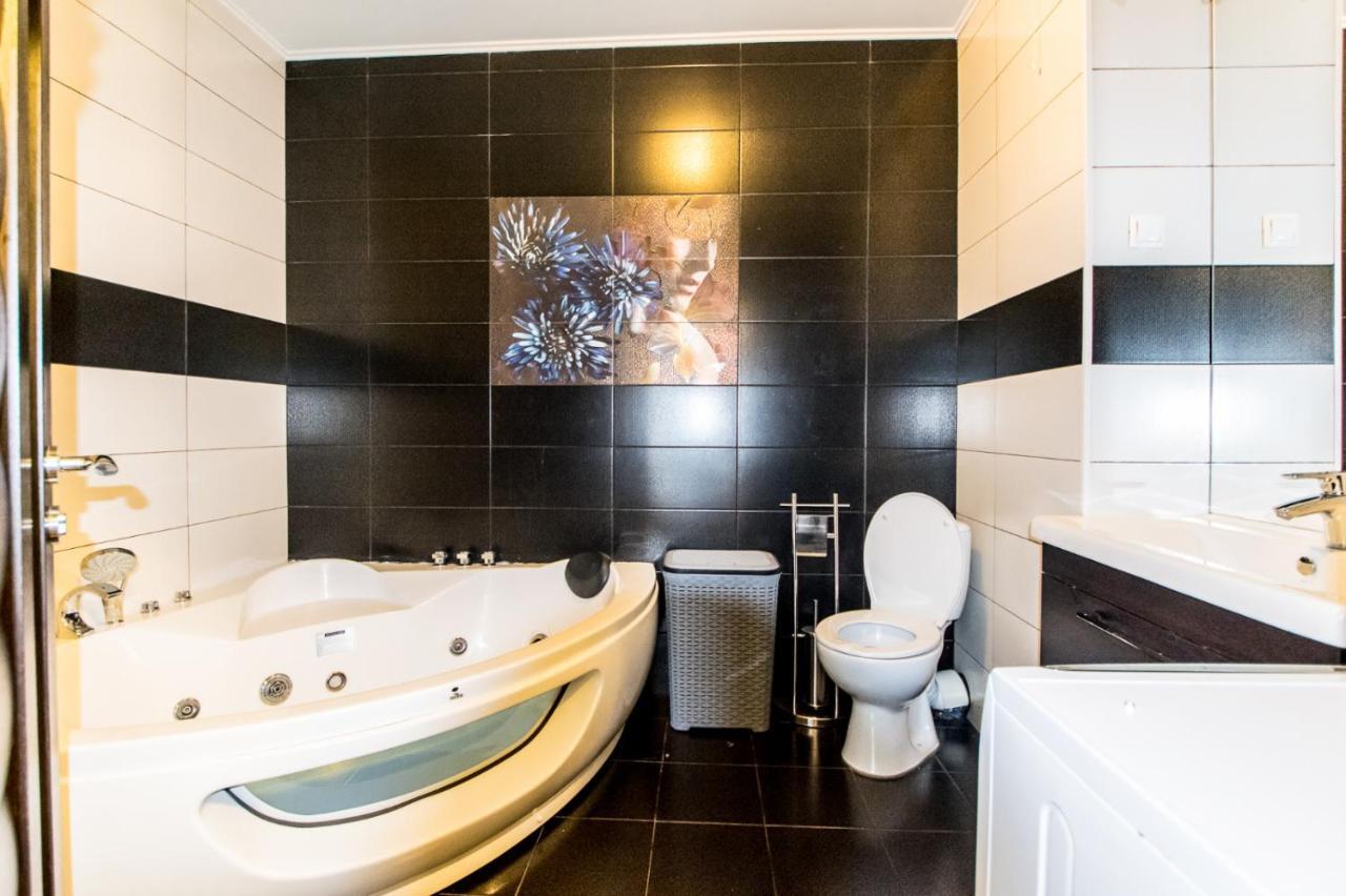 קלוז'-נאפוקה Luxury Hotel Riviera מראה חיצוני תמונה